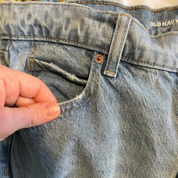 Old Navy High Rise Jeans - Picture 6 of 7